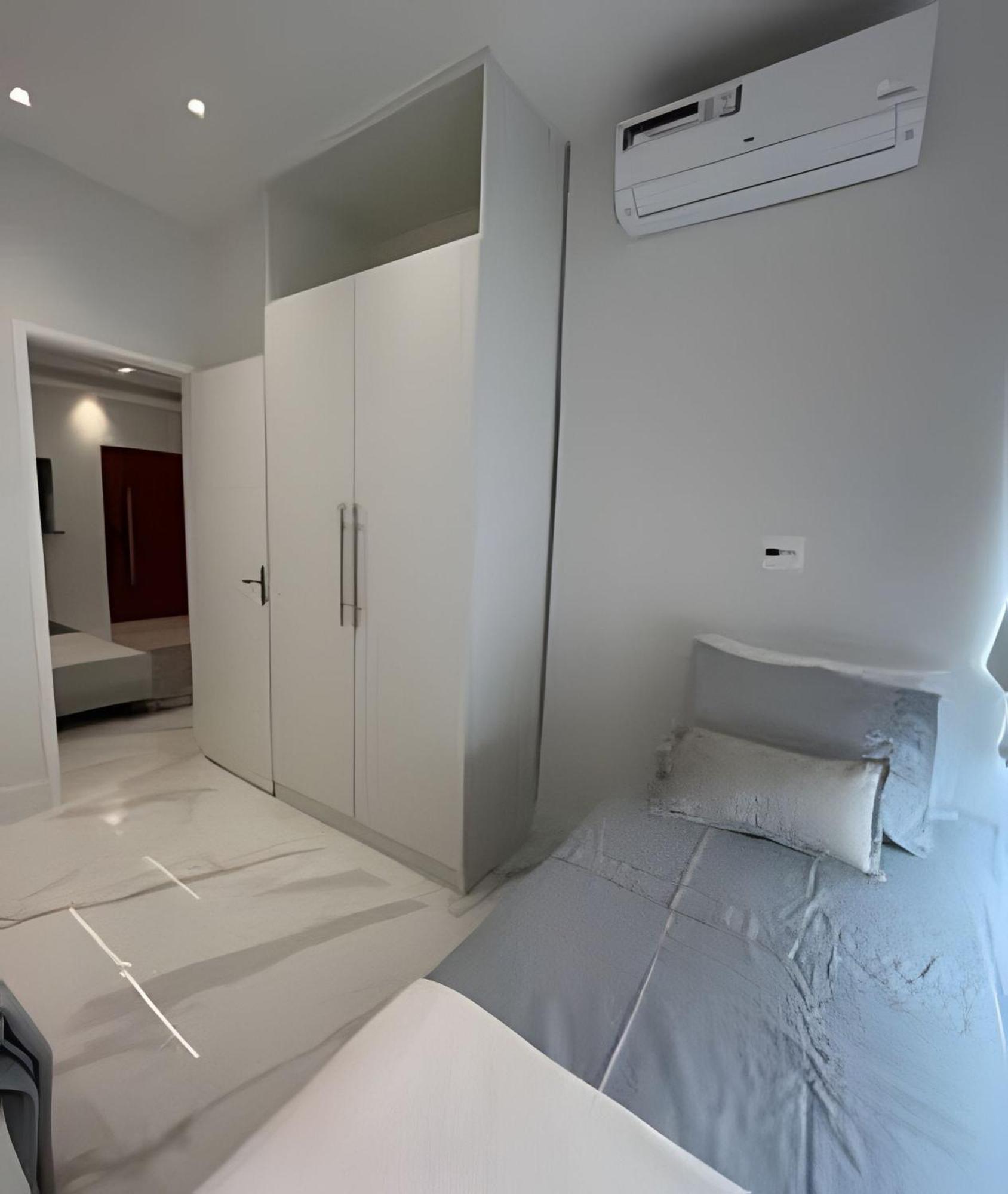 Apartamento Maravilhoso De 2 Quartos Em Copacabana Quadra Da *